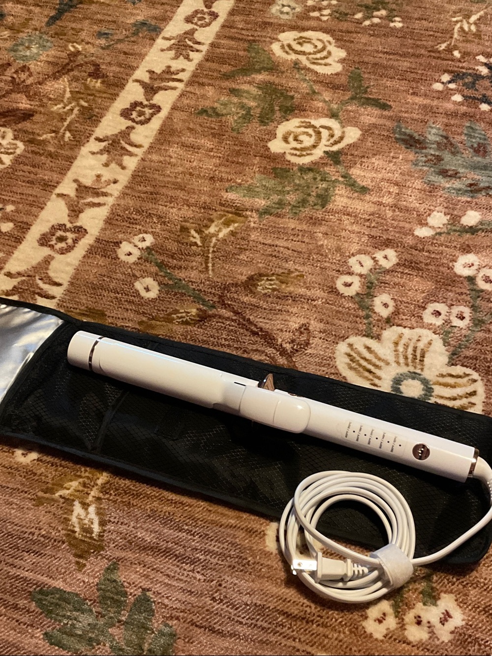 T3 White Ceramic 1.5” Curling Iron with Travel Pouch
